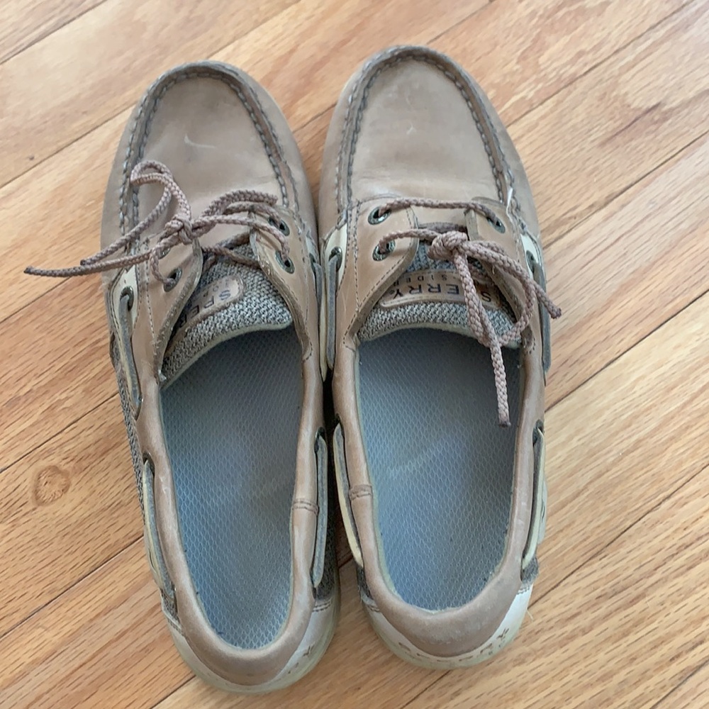 Sperry - Picture 2 of 4